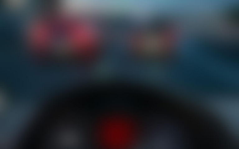 Assistenzsysteme in einem Auto signalisieren einen Stau